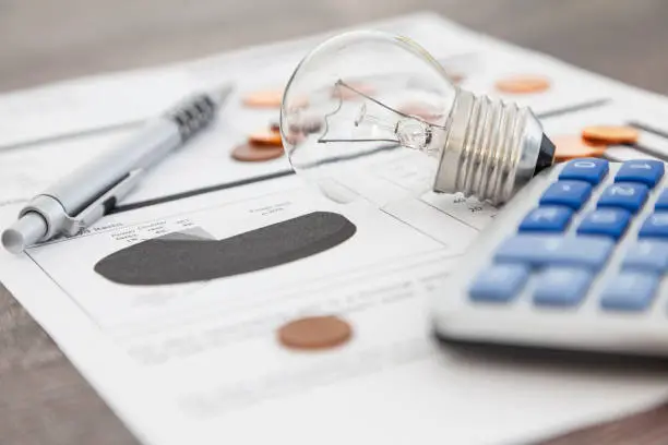 Comment lire sa facture EDF pour identifier les vraies sources de surconsommation ?